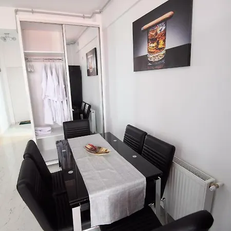 Zev Imperia Apartament * Năvodari
